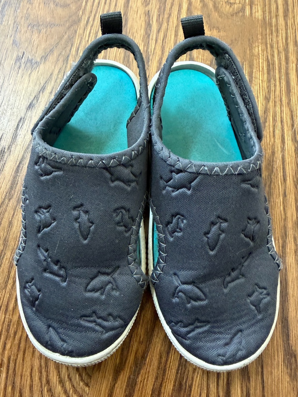 Carter’s shark sandals, toddler size 8
